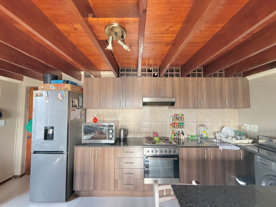 1 Bedroom Property for Sale in Table View Western Cape